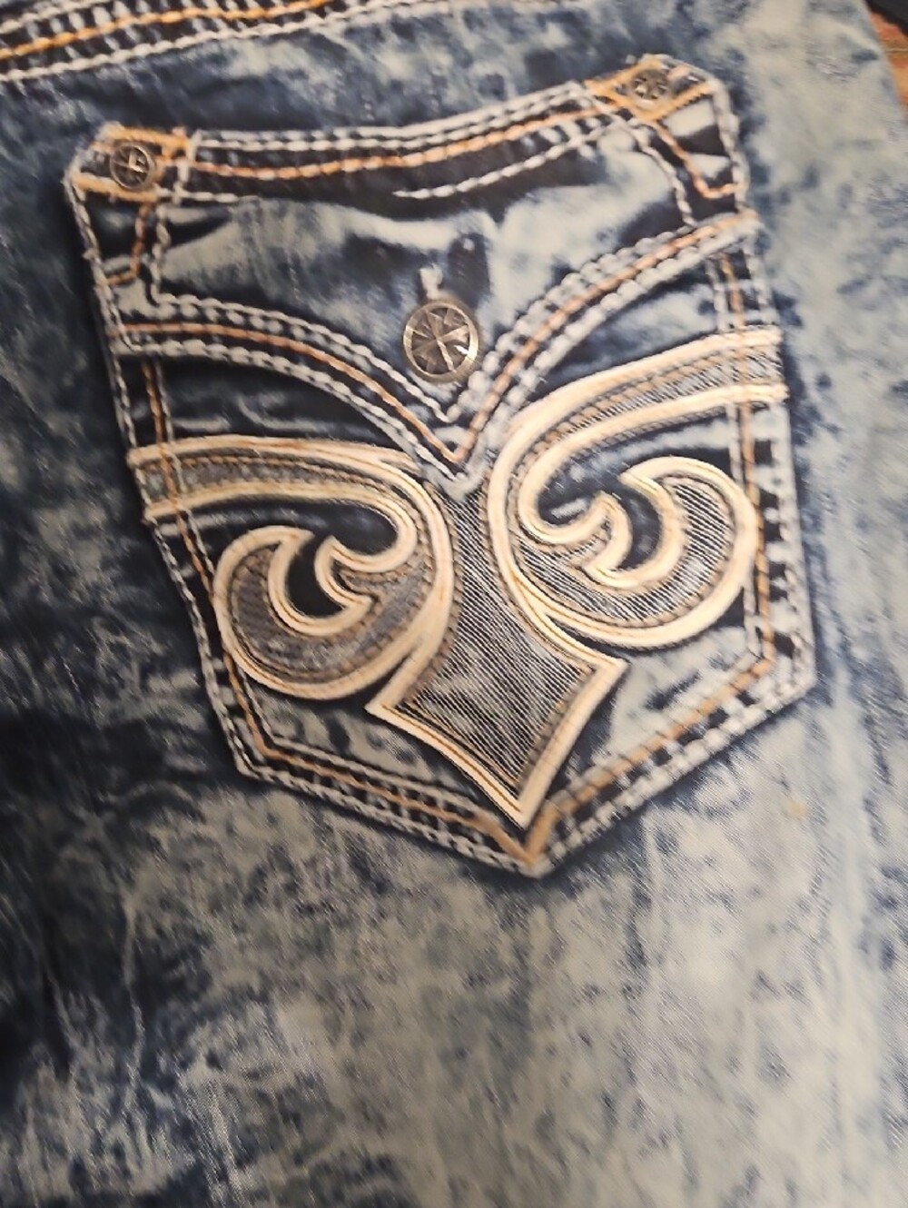 Affliction Men's Distressed Light Blue Washed Jeans - Picture 9 of 10